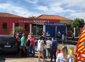 Jovem ataca e mata com facão professores e estudantes em SC