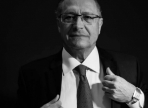 Alckmin prepara saída do PSDB e pode enfrentar tucanos nas urnas