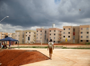 Novo Minha Casa, Minha Vida herda passivo de 130 mil casas atrasadas ou paralisadas