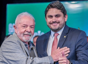 PF indicia Juscelino Filho, ministro de Lula, sob suspeita de corrupção e organização criminosa
