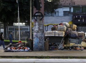 População de rua no Brasil cresceu quase 10 vezes na última década, aponta Ipea