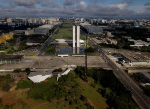 23% das pessoas relatam medo de expressar opiniões políticas no ambiente familiar