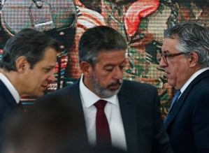 Governo Lula precisa executar R$ 1 bi por dia para quitar emendas com Congresso