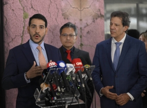 Governo cede a pressão e revoga norma sobre fiscalização do Pix