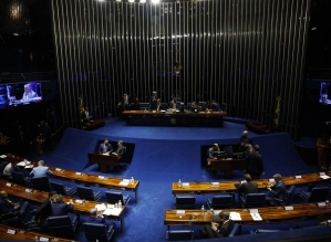 Comissão do Senado aprova usar tese de legítima defesa para ação de policiais em confrontos