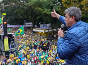 Tarcísio não vai se desculpar com STF, mas descarta novas críticas 'emotivas' a Moraes