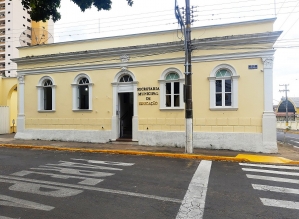 Técnicos da região visitam órgão municipal responsável pela inclusão escolar