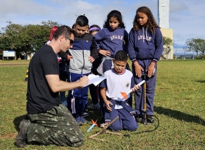 Escolas municipais de Avaré disputam a Olimpíada Brasileira de Foguetes