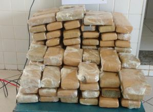 TOR prende casal que levava 60 Kg de maconha na Castello Branco