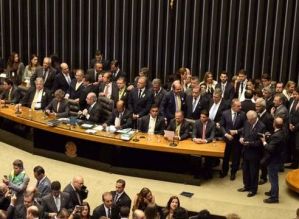 Verba gasta por senadores com jatinhos cresce 40%