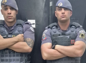 Assaltante troca tiros com a PM e morre no 