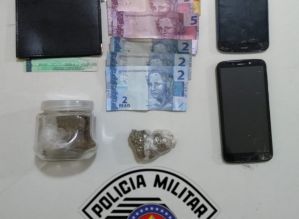 PM de Avaré detêm 4 por crime de tráfico e porte de drogas neste final de semana