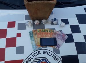 Polícia Militar prende traficante em Arandu