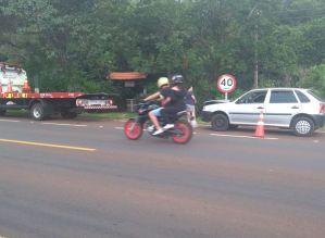 Engavetamento é registrado em rodovia de Avaré
