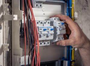 Curso de segurança em instalações e eletricidade começa no próximo sábado, 27