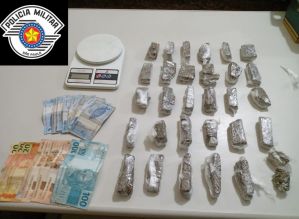 Homem é preso com mais de ½ Kg de drogas no Duílio Gambini em Avaré