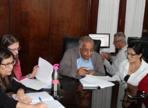 Prefeito alega que não tem condições de conceder reajustes aos funcionários municipais