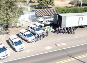 TOR flagra traficantes em rodovia e apreende mais de mil tijolos de drogas