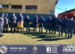 Policiais Militares recebem orientações sobre apicultura em Avaré