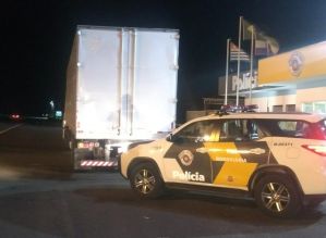 TOR recupera carga em caminhão clonado