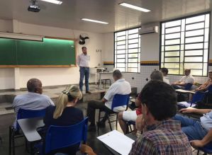 Deputado Fernando Cury visita Avaré