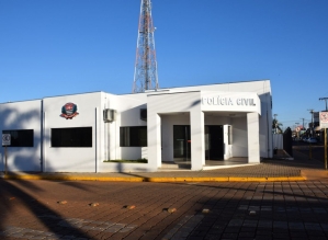 Polícia prende funcionário do Detran suspeito por fraude na liberação de placas veiculares