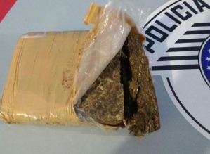 Em ação na Vila Real PM apreende tijolo de maconha pesando mais de 700 gramas
