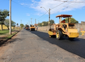 Avenida Getúlio Vargas é recapeada pela Prefeitura de Avaré