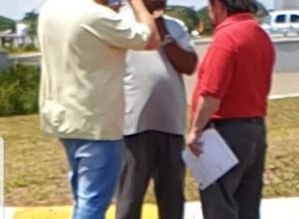 Ex-prefeito cassado tem foto viralizada nas redes sociais e alegra correligionários