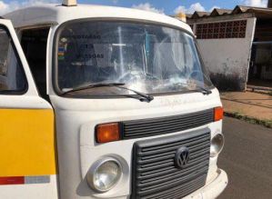 Motorista de kombi da Prefeitura atropela mulher em Avaré