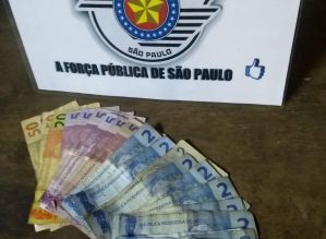 Adolescente é preso depois de roubar comércio em Itaí