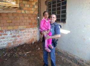 Policiais Militares socorrem bebê que estava sem conseguir respirar em Avaré