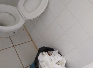 Unidade de Saúde é flagrada suja e mal conservada em Avaré