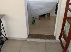 Moradora relata furto a residência no Bairro Costa Azul em Avaré