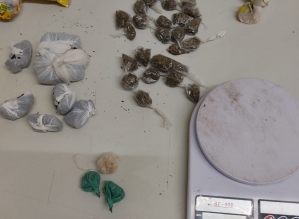 Polícia Militar prende 2 homens por tráfico de drogas em Avaré