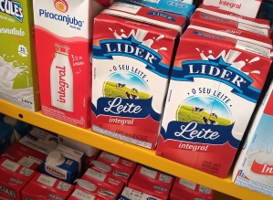Fundo Social recebe doação de leite arrecadado em eventos
