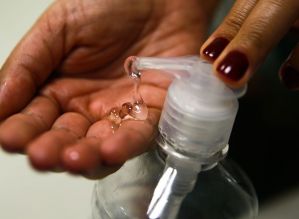 Polícia Civil descobre central de álcool em gel falsificado em SP