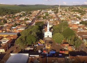 Arandu restringe comércio e proíbe venda de bebidas alcoólicas após as 22h