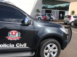 Quadrilha assalta loja de celulares no Shopping de Botucatu