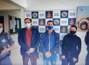 Parceria entre PM e Vigilância Sanitária visa conscientizar população a não se aglomerar