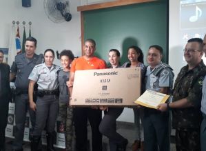 Eduvale sediou solenidade de valorização de  Policiais Militares