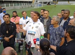 Bolsonaro: Não aguentamos mais lockdown e medidas que quebram a economia