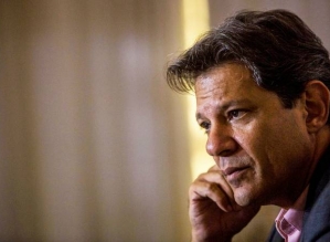 De olho no Palácio dos Bandeirantes, Haddad se movimenta em SP