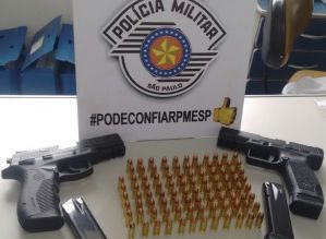 POLICIAMENTO RODOVIÁRIO APREENDE ARMAS DE FOGO E MUNIÇÕES