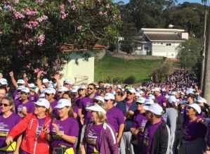Mais de 800 pessoas participam da Caminhada Unimed em Avaré