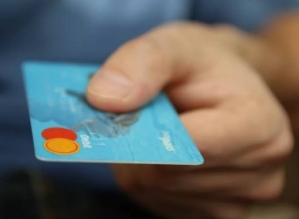 Conheça o novo golpe que frauda cartão de crédito por aproximação