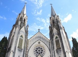Arquidiocese de Botucatu envia carta com proibições aos padres após caso de suposto exorcismo em São Manuel