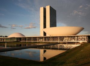 Veja a lista dos principais nomes dos candidatos a deputados federais eleitos e reeleitos