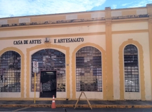 Casa de Artes e Artesanato anuncia retorno dos cursos presenciais