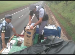 TOR apreende caminhão com mais de 400 mil maços de cigarro contrabandeados em Avaré
